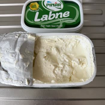 Pınar Labne Peynirinde Ayrılan Su Ve Pütür Pütür Doku: Gıda Güvenliği Endişesi