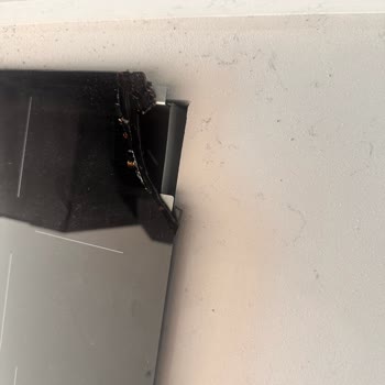 Koçtaş'tan Kırık Ocak Teslimatı: Acil Değişim Talebi