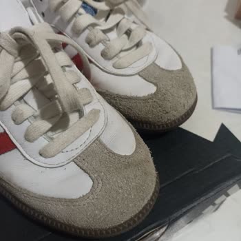 Adidas Ayakkabısında 20 Günlük Kullanımda Deformasyon Ve Renk Atması, İade Ve Değişim Talebi