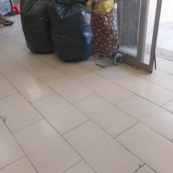 Beylikdüzü Adakent’te Geri Dönüşüm Makinelerinin Sürekli Arızası Ve Sınırsız Kullanım Sorunu
