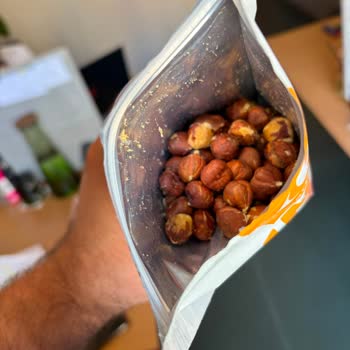 Carrefour Çiğ Fındık İçinde Larva Görüntüsü Ve Sağlık Endişesi