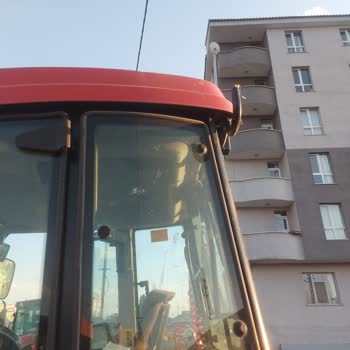 Tümosan 8100 Traktöründe Yağ Pompası Arızası Ve Çamurluk Dönmesi