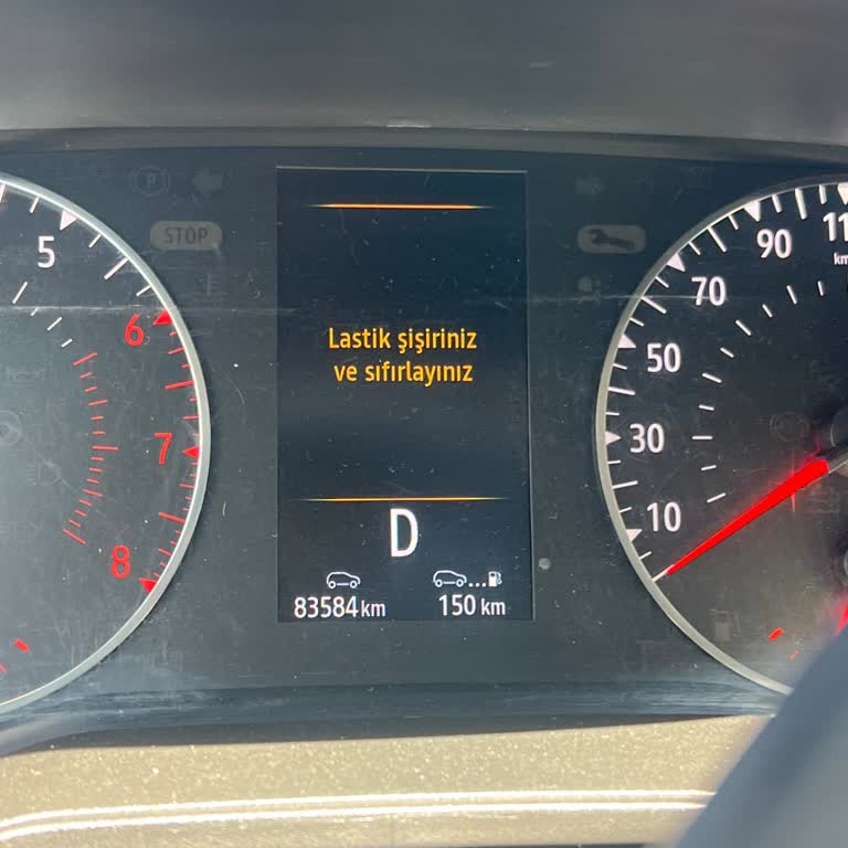 Renault Çetaş Servisinde Eksik Bakım, Araç Kirli Ve Personel Davranışı Olumsuz