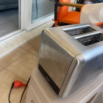 Schafer Ekmek Kızartma Makinesinin Dış Yüzeyi Aşırı Isındı Ve Elimi Yaktı