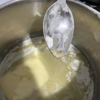 Küflü Tereyağı Ve Verilen Telafi Sözünün Tutulmaması