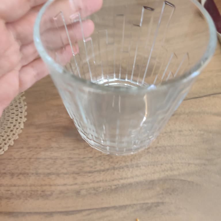 Elitglasstr Farklı Bir Bardak Gönderildi