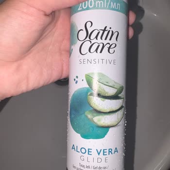 Коррозия и ржавчина на Крышке Gillette Satin Care Sensitive Aloe Vera Glide