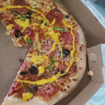 Bol Malzemeli Olması Gereken Domino’s Pizzalarda Eksik Malzeme Ve İade Talebi