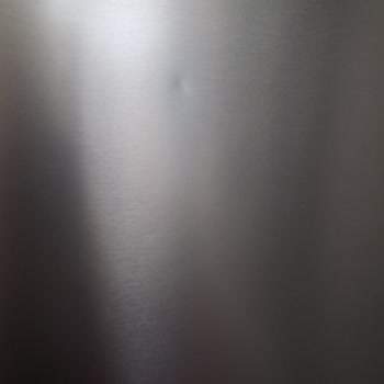 Geceleri Sürekli Yüksek Ses Çıkaran Darbeli Buzdolabı İçin Değişim Talebi