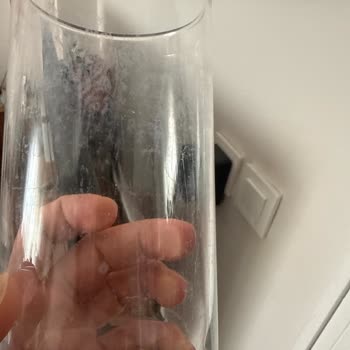 Bulaşık Makinesi Cam Ürünlerde Çizik Ve Bulanıklık Oluşturuyor, Servis Çözüm Sunamıyor