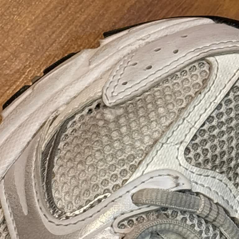 New Balance 530 Ayakkabısının Kısa Sürede Deforme Olması Ve Mağazanın Slip Talebi