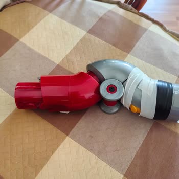 Dyson Mobilya Altı Aparatı Kırıldı, Sahte Servis Üzerinden 6 Bin Liraya Mağdur Oldum