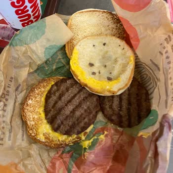 Erzurum Forum AVM Burger King’de King Menüleri Sürekli Yanlış Hazırlanıyor
