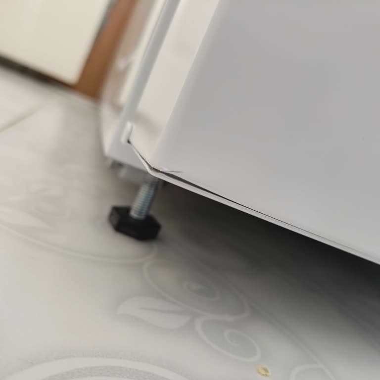 Defolu Buzdolabı Kapakları Ve Yetersiz Servis İçin Tam Değişim Talebi