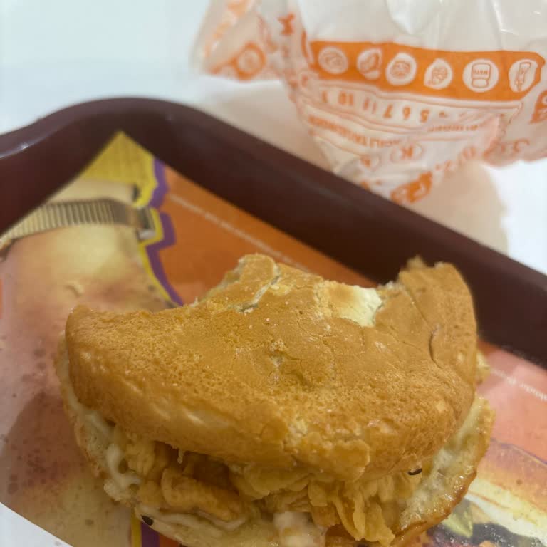 Ekmeği Kuru Ve Bayat Olan Popeyes Hamburgeri İadesi Talebi