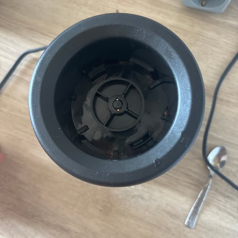 BİM Blenderimde Duman Ve Ses Sorunu, Yetkili Servise Ulaşılamıyor