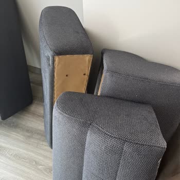 Renk Uyuşmazlığı Nedeniyle Düğün Hazırlıklarını Zorlayan Koltuk Takımı Teslimatı