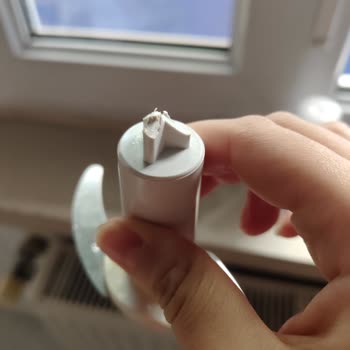 English Home Rmb3001 Doğrayıcıda Kırılan Plastik Parçanın Yedek Parça Talebi