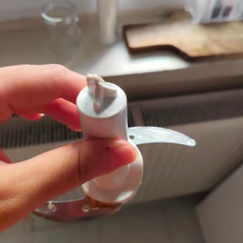 English Home Rmb3001 Doğrayıcıda Kırılan Plastik Parçanın Yedek Parça Talebi