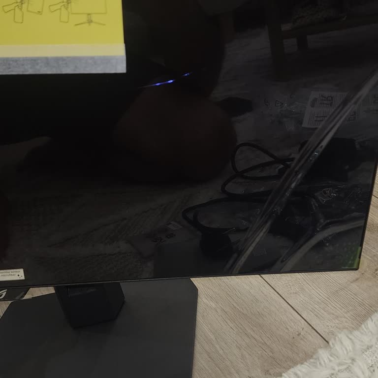 Kırık Monitör Teslim Edildi, İade Talebi Haksızca Reddedildi