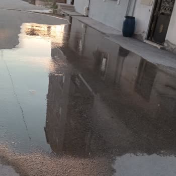 Bursa Yıldırım Belediyesi İsabey Mahallesi'nde Şebeke Suyu Sızıntısı