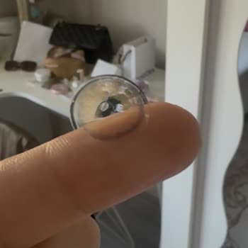 Üretim Hatası Lens: Şiddetli Yanma, Sert Bölge Ve İade Talebi