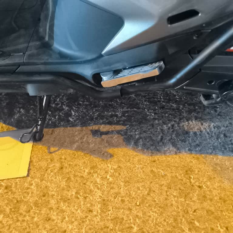 Motosiklet Tesliminde Eksik Parçalar Ve Kumanda Sorunu