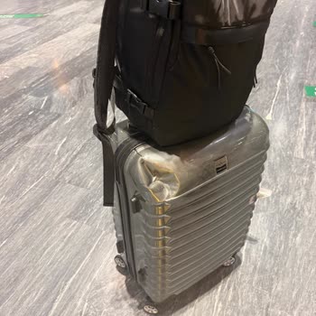 Ajet Londra Bodrum Uçuşunda Valizim Parçalandı, Tazminat İstiyorum