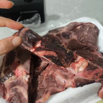 Bozulmuş Fana Gerdan Et İçin Tam İade Ve Kalite Kontrolü Talebi