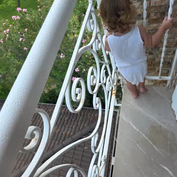 Bebekli Aileyi Tehlikeye Atan Oda Ve Eksik Bebek Yatağı