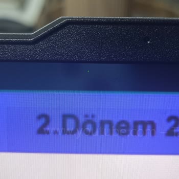 Ölü Pikselli Laptop İçin Çözüm Sunulmayan Hepsiburada Ve Lenovo Servisi