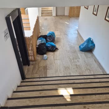 Hijyen Eksikliği Ve Kaba Personel Tutumu Nedeniyle Erken Çıkış Ve Yetersiz Ücret İadesi