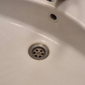Hijyen Eksikliği Ve Kaba Personel Tutumu Nedeniyle Erken Çıkış Ve Yetersiz Ücret İadesi