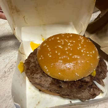 Dağılmış Hamburger İçin İade Talebi
