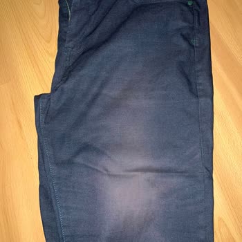 Diz Bölgesinde Renk Atması Olan Pantolon İçin İade İsteği