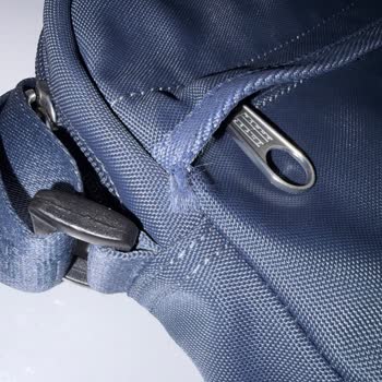 Trendyol'da Tommy Hilfiger Çantamda Kısa Sürede Fermuar Ve Dikiş Sorunları, İade Talebi