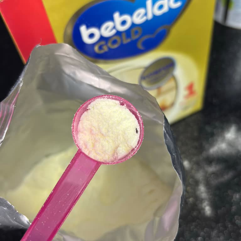 Bebelac Gold Bebek Sütü Paketi İçinde Siyah Yabancı Madde Bulundu