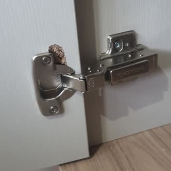 Deforme Yatak Odası Takımı Ve Cevapsız Servis
