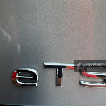 Volkswagen Golf PPF Kaplamasındaki İşçilik Hataları Ve Logo Kayması