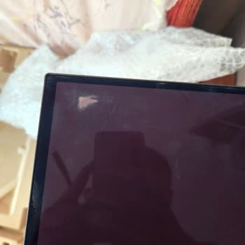 Monitör Çalışmıyordu, Servis Arıza Yok Dedi Ve Fiziksel Hasar Verdi