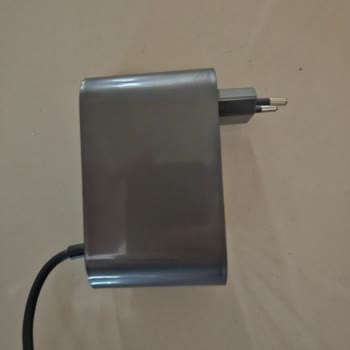 Dyson Hava Temizleyicinin Fişi İçine Kaçtı, Şirket Kullanıcı Hatası İddia Ediyor