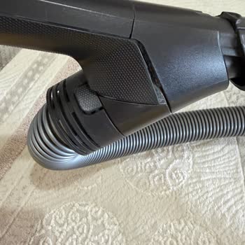 Miele Complete C3 Allergy Sapı Kırıldı, Yedek Parça Bulamıyor, Kullanım İmkansız