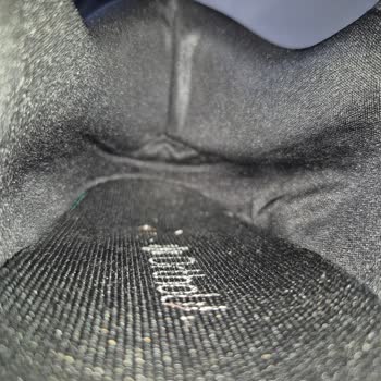 Adidas Ayakkabısında Üretim Hatası Topuk Süngeri Eksik