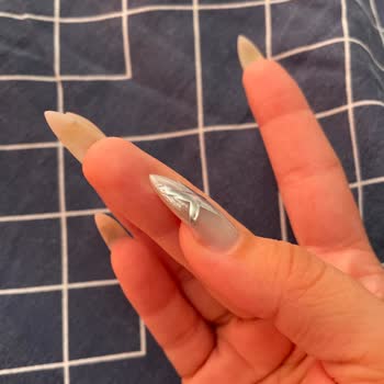 1500 TL'lik Çilek Nail İşlemim Hayal Kırıklığına Dönüştü, Telafi Sözünü Tutmadılar