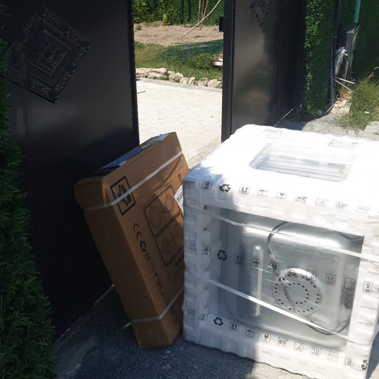 Kuryenin Kapı İçine Bırakma Talebine Saygısız Davranışı