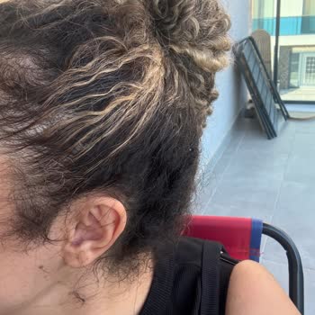 Gerçekçi Olmayan Fiyat Ve Saçına Zarar Veren Ombre