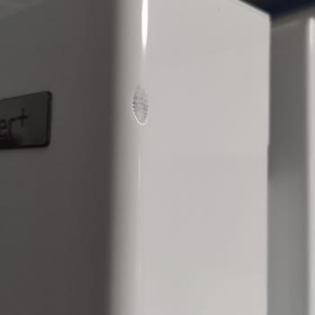 Vestel Buzdolabım Servis Sırasında Çizildi Ve Değişim Reddedildi