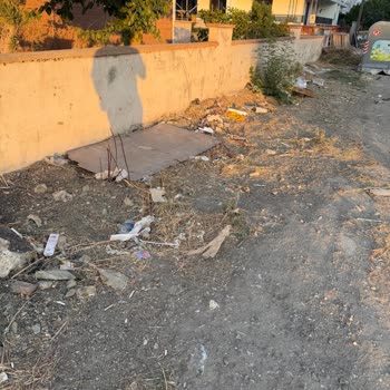 Edremit Hamidiye Mahallesinde Çöp Birikmesi Ve Belediyenin Sözünü Tutmaması