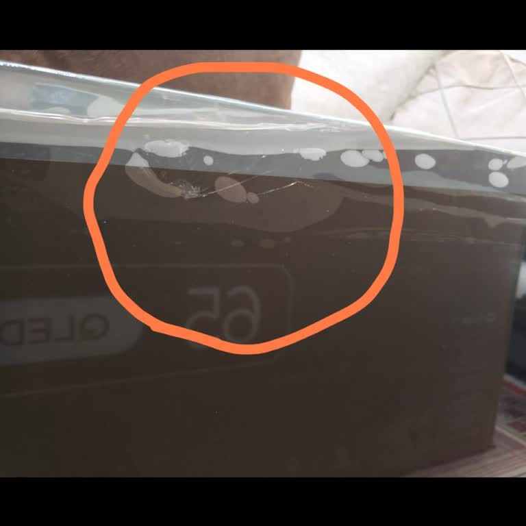 Kırık Ekranlı Televizyonun Geri İadesi Reddedildi Ve 2 Hafta Cevapsız Bekletildi