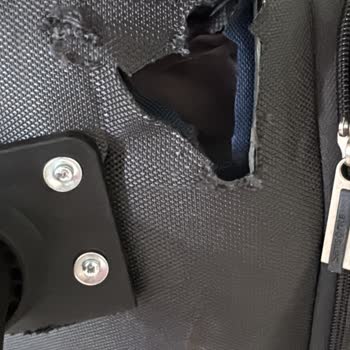 Hasarlı Valiz Reddedildi, PİR Raporu Olmadan Tazminat Hakkı İptal Edildi
